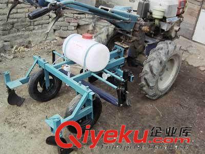 安陆农作物喷药覆膜机 汉川花生地喷药覆膜机 小型家用土豆覆膜机