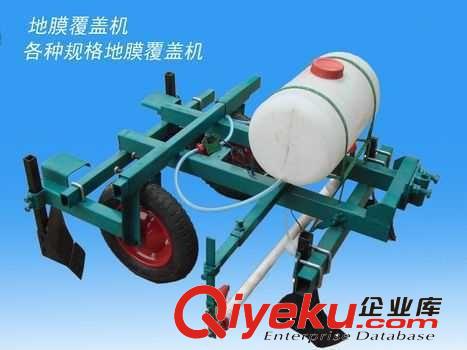 乌海花生地喷药覆膜机 新型多功能覆膜机 小型马铃薯喷药覆膜机