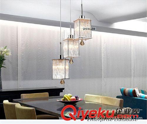 吊顶 现代简约卧室灯LED吊灯餐吊灯三头吊灯单头吸顶过道灯具灯饰批发