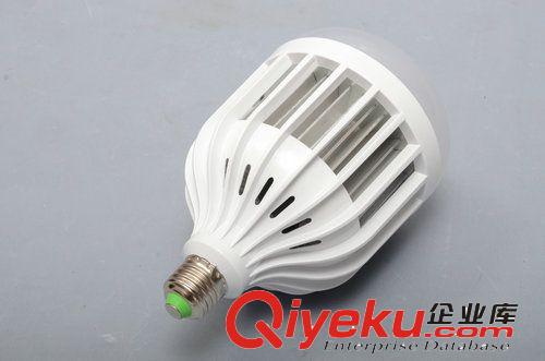 LED球泡灯 中山厂家特价供应E27螺口超亮工程厂房用36WLED灯泡 LED球泡灯