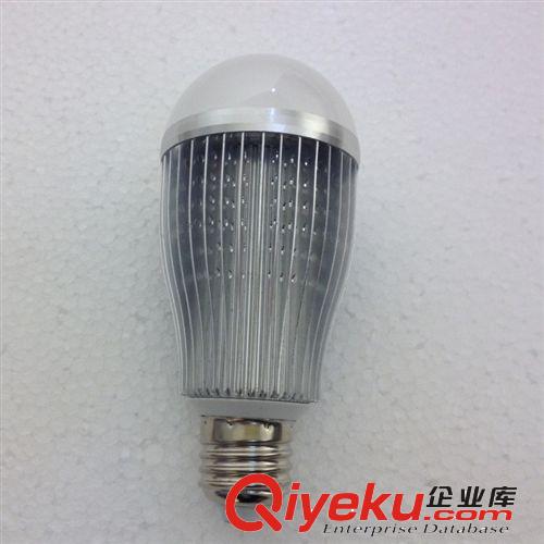 LED球泡灯 【优良品质】高亮度5730贴片球泡 铝鳍片式球泡 LED9W18灯球泡灯