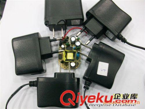 通过CE认证4.8V800mA5V1A6V1A充电器适配器兼用方案