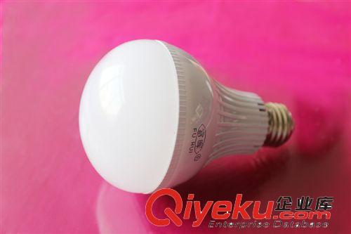 大量供应优质LED球泡，9W 塑料球泡，品质保证