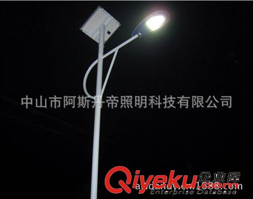 厂家生产太阳能路灯，LED道路灯，LED太阳工程路灯，太功率路灯