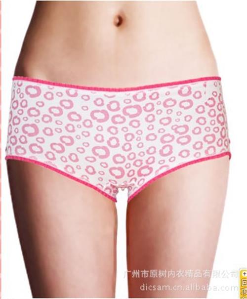 厂家供应纯棉无痕低腰性感女士内裤，加工生产女士内裤