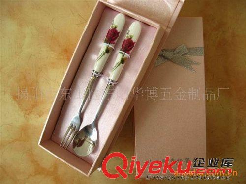 供应不锈钢陶瓷餐具 精美陶瓷套装两件套 三件套套装餐具
