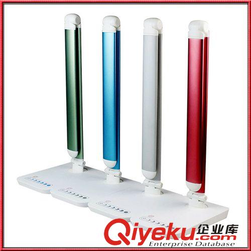 586LED滑动触摸7档调光面光源护眼台灯带USB接口学习办公阅读台灯