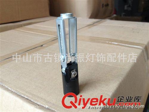 专业生产销售E14塑料、电木灯座；E27塑料、电木灯座