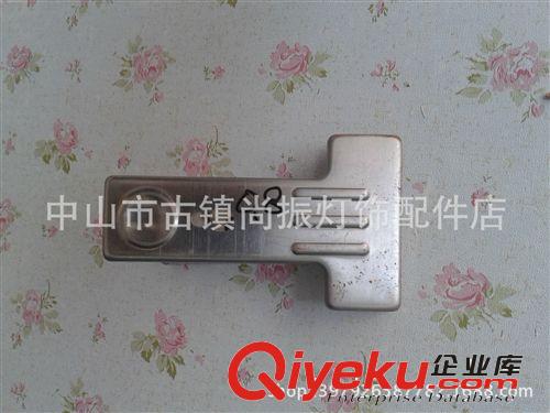 专业生产塑料五金夹子五金配件