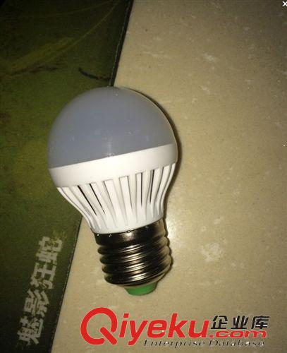 家装巨亮贴片超亮LED节能灯泡LED球泡E27E14螺口 3w一件代发