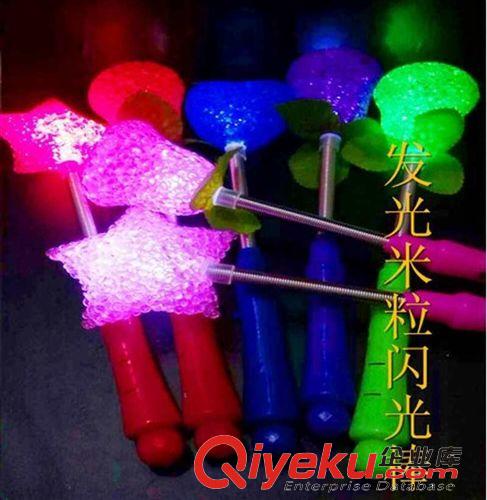 【小夜灯】 新奇特地摊新产品 led闪光粒子棒 玫瑰花粒棒 演唱会用品