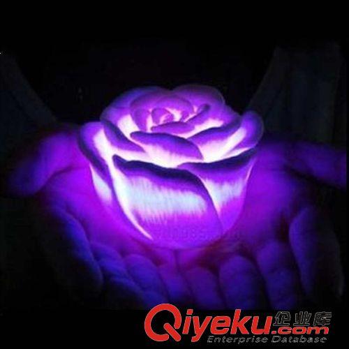 【小夜灯】 七彩发光小号玫瑰灯 义乌卡通迷你创意玫瑰花灯批发厂家