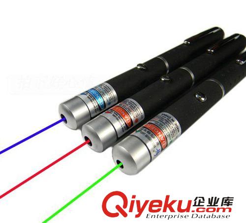 新奇創(chuàng)意 4合1多功能教鞭筆 紅外線+教鞭+手電筒+筆 現(xiàn)貨供應(yīng)