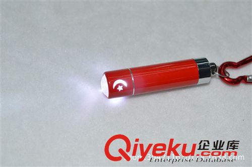 廠(chǎng)家直銷(xiāo)各種迷你小手電筒 強(qiáng)光手電筒 登山扣小手電 現(xiàn)貨供應(yīng)原始圖片3