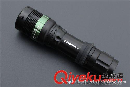 神火18650 cree ledQ5 戰術強光手電筒 機械無極變焦 遠射充電批原始圖片3