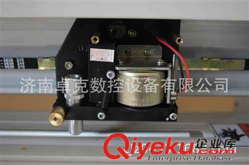 泉城||特惠低價(jià)銷售力刻優(yōu)質(zhì)電腦刻字機(jī)，咨詢來(lái)電0531-88267848原始圖片2