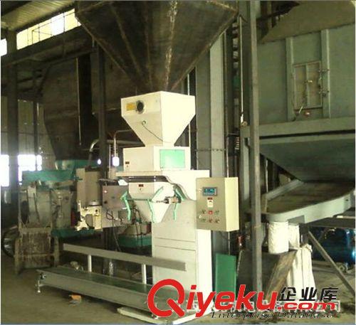 玉米飼料原料快速自動(dòng)稱重包裝機(jī)（可以配帶皮帶上料機(jī)）原始圖片2