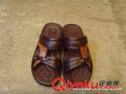 廠家直銷{zx1}跑江湖地攤產品越南硅膠涼鞋拖鞋橡膠涼鞋男女涼拖鞋