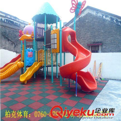 廣州幼兒園室外橡膠地墊安裝-安全環保