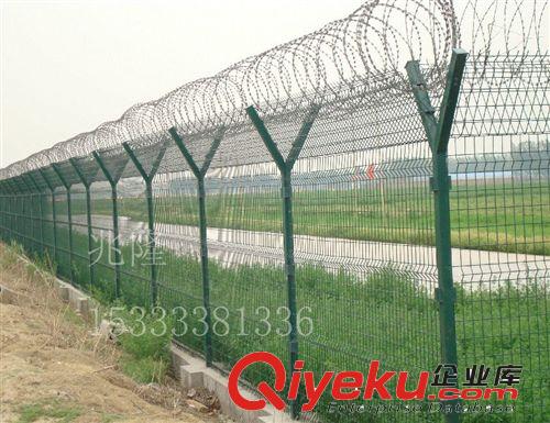鐵絲網(wǎng)機(jī)場(chǎng)護(hù)欄網(wǎng)，護(hù)欄網(wǎng)生產(chǎn)廠家