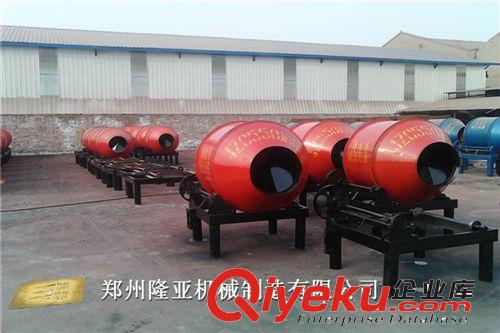 供應組合飼料粉碎攪拌機 飼料攪拌機 立式飼料混合攪拌機