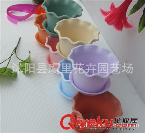 tj園藝花盆 PP環(huán)保樹脂塑料花盆 蓮花圓形盆 各種規(guī)格 帶托盆