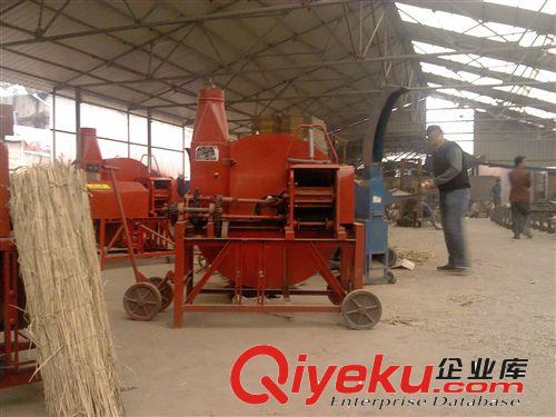 【大量供應】{gx}玉米桿稈鍘草機，牛羊?qū)Ｓ么笮湾幉輽C 揉絲機
