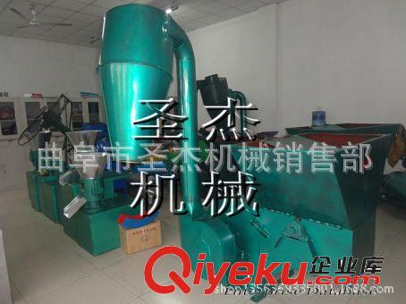 專業(yè)生產(chǎn)銷售羊飼料粉碎機(jī)的廠家 {gx}環(huán)保的粉碎機(jī)