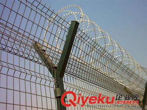 鐵絲網(wǎng)護(hù)欄 公路護(hù)欄 隔離護(hù)欄 道路護(hù)欄 護(hù)欄配件 鐵絲網(wǎng)護(hù)原始圖片2