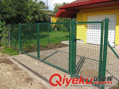 鐵絲網(wǎng)護(hù)欄 公路護(hù)欄 隔離護(hù)欄 道路護(hù)欄 護(hù)欄配件 鐵絲網(wǎng)護(hù)原始圖片3