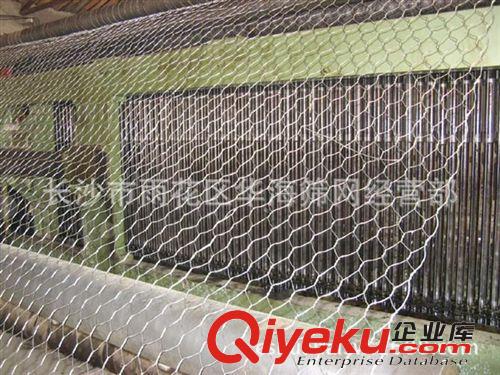【專業定制】運動場圍欄，體育場護欄網，籃球場護欄，專業安裝