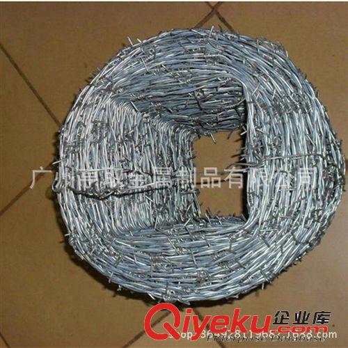 圍墻防爬刺網 道路防護綠色包膠刺繩+鐵絲網 工廠可做成整套出售