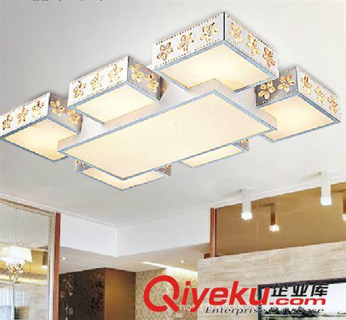 廠家批發(fā) 現代簡約led燈具燈飾 客廳吸頂燈 臥室水晶燈田園餐廳燈