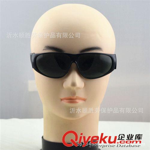 焊工眼鏡 勞保眼鏡/安全防護鏡 電焊眼鏡 勞保用品批發(fā)原始圖片3