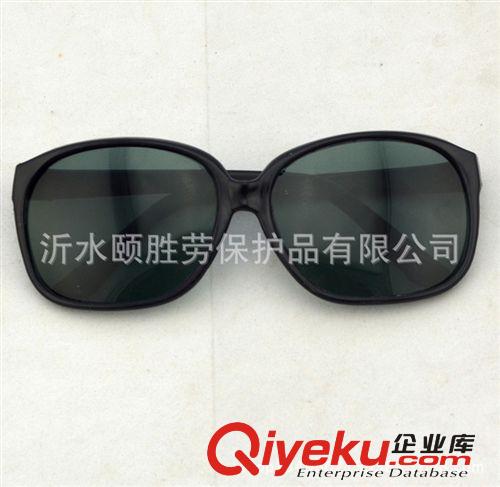 平光電焊眼鏡防飛濺眼鏡 護(hù)目鏡防護(hù)眼鏡電焊防輻射眼鏡勞保眼鏡原始圖片2