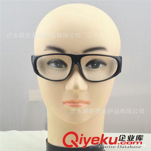 廠家tj供應(yīng)電焊眼鏡/勞保眼鏡/防護(hù)眼鏡--穿絲防紫外線電焊眼鏡