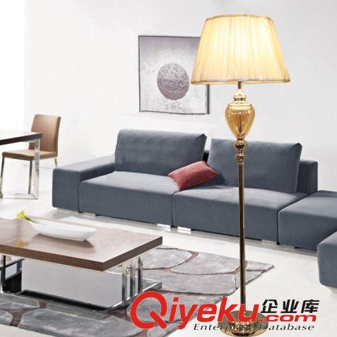 時(shí)尚落地?zé)?酒店會(huì)所落地?zé)?歐式樣板間落地?zé)?香檳金歐式落地?zé)粼紙D片2