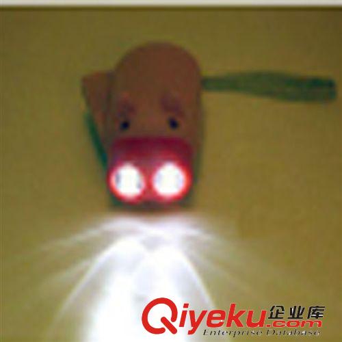 tj可愛豬手壓雙燈電筒 廠家直供手電筒 自發電手電筒 變焦手電原始圖片2