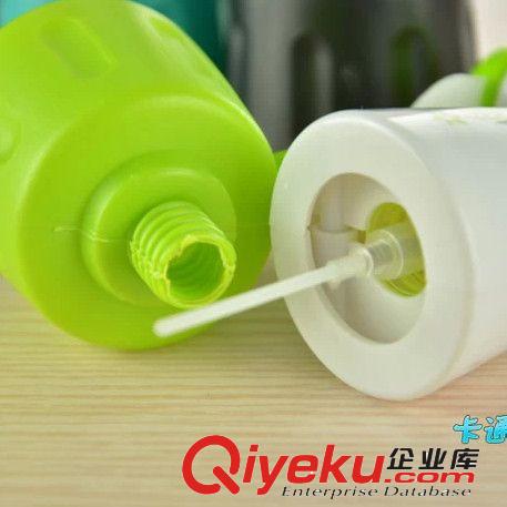噴水風扇學生夏天降溫小風扇 可手搖噴霧加濕寶寶迷你安全電風扇原始圖片2