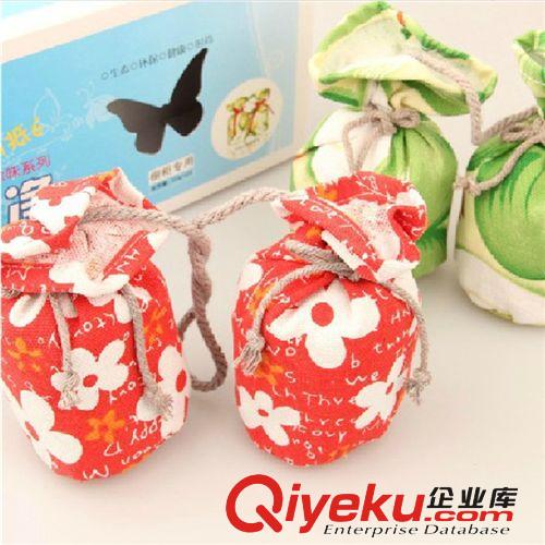 碧巖高級(jí)吸附王空氣凈化用品空氣清新劑活性炭包汽車用活性炭包