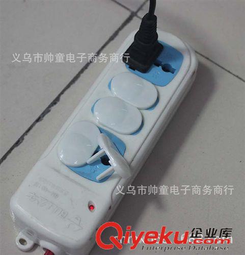 〖薦〗嬰兒安全用品必備2相2孔2腳安全插座保護(hù)蓋絕緣插座套34023原始圖片3