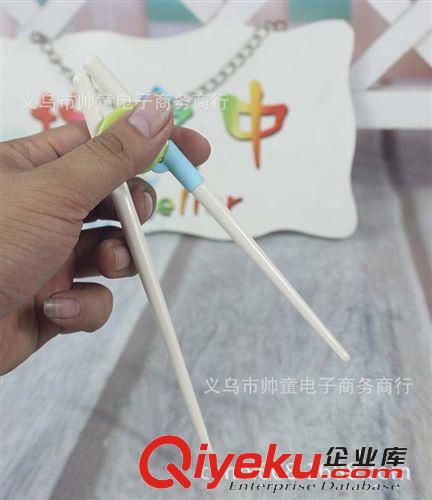 日式寬頭兒童智能學(xué)習(xí)筷，嬰兒筷子，兒童筷，訓(xùn)練筷學(xué)習(xí)筷1720原始圖片2
