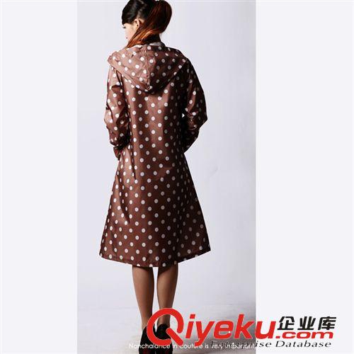 2013新款時(shí)尚雨衣BEARCAT日韓女士雨披 風(fēng)衣雨衣 一件代發(fā)