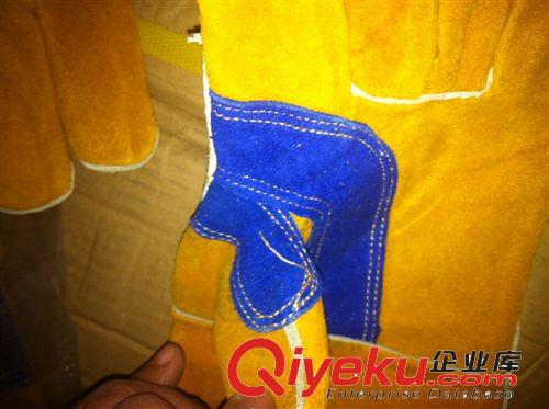 易工電焊手套 皮手套燒焊手套掛里工業(yè)手套牛皮加托耐磨勞保手套原始圖片2
