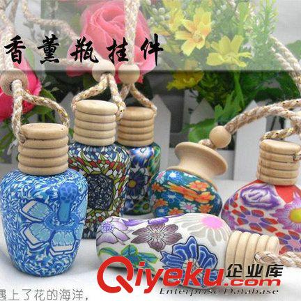批發旅游紀念品 木蓋汽車香水瓶 軟陶精油帶香水油瓶擺件 裝飾