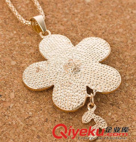 手工飾品 五色花瓣毛衣鏈長(zhǎng)款 韓國(guó)時(shí)尚五彩水晶掛件配飾項(xiàng)鏈批發(fā)原始圖片3