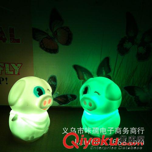 七彩變幻可愛麥兜豬小夜燈 七彩小豬led燈 七彩床頭小夜燈原始圖片3