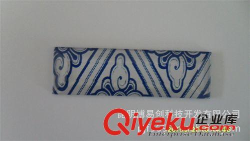 廣東玻璃彩繪機 個性玻璃制品數(shù)碼彩繪機 玻璃藝術(shù)品平板打印機