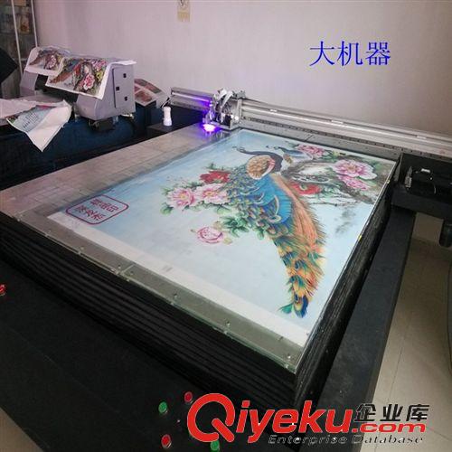 雙噴頭uv平板打印機(jī) 一款可以打印任何材質(zhì)的設(shè)備 大型{wn}打印機(jī)原始圖片3
