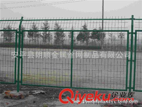現貨雙邊護欄網，圈地防護網，金屬鐵絲網，高速公路護欄網